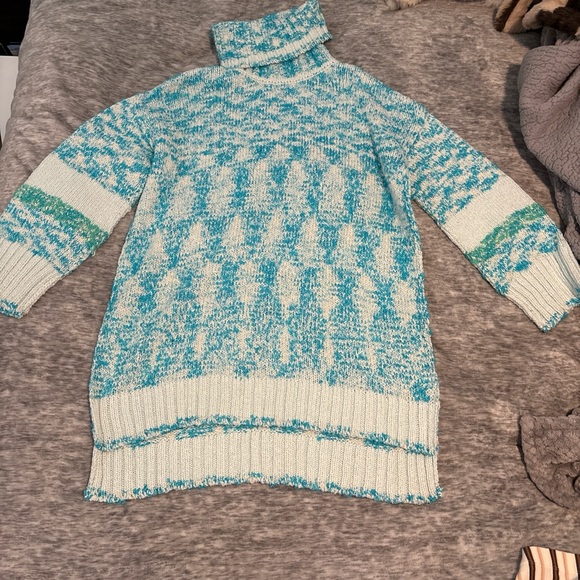 [NWT] Free People Winter Storm Tunic Turtleneck Sweater - Arctic Blue - Picture 3 of 7